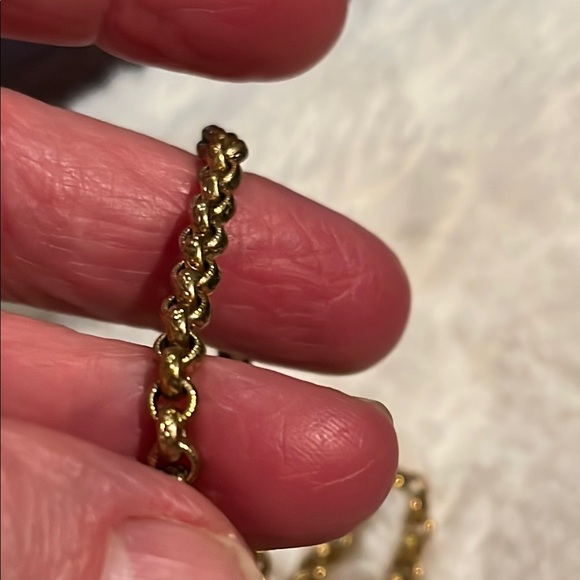 1928 Gold & Green Locket - Picture 4 of 5